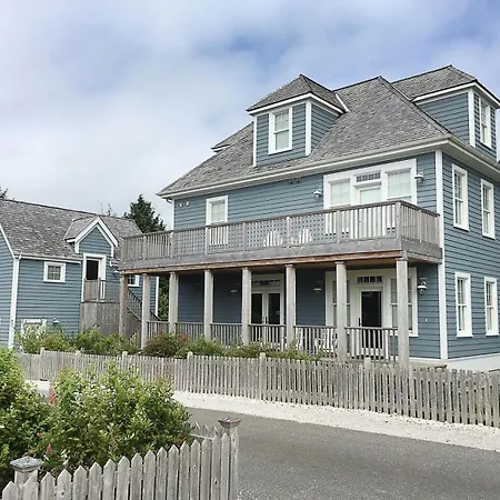 Blue Lantern Cottage By Seabrook Hospitality